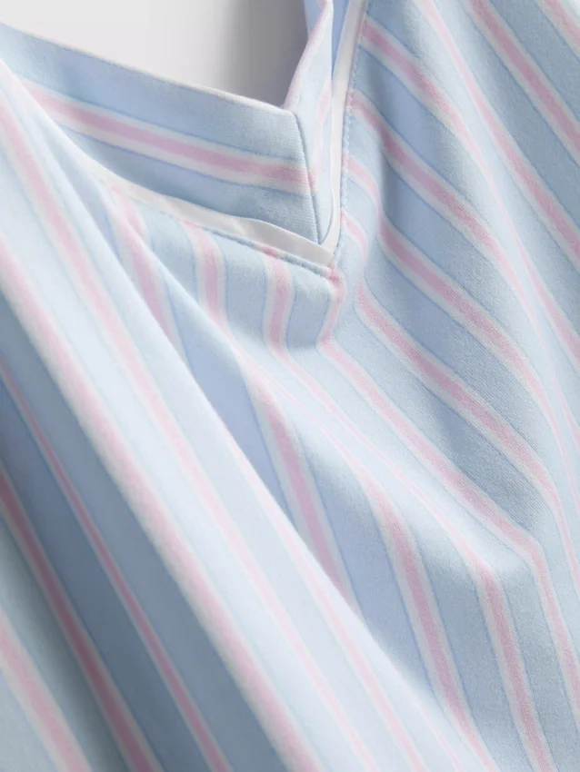 Pijamas de camisola con lazo de satén estampado