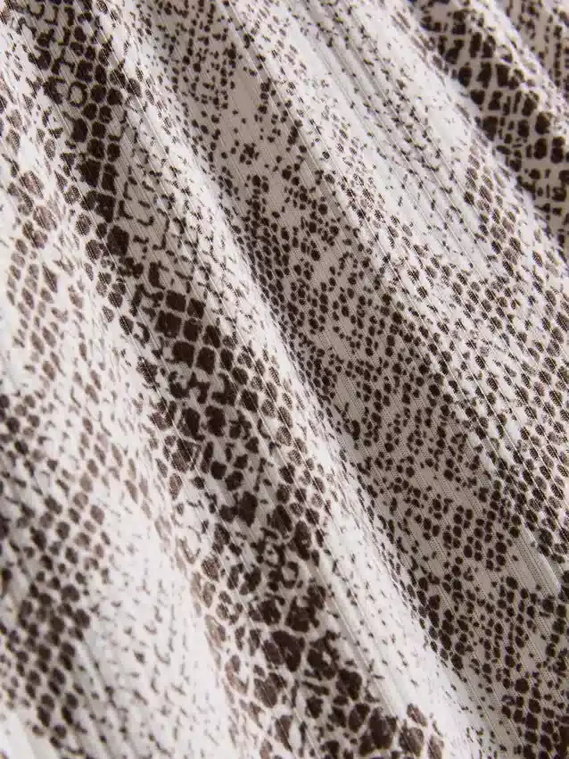 Pijamas de camisola de encaje con estampado de leopardo