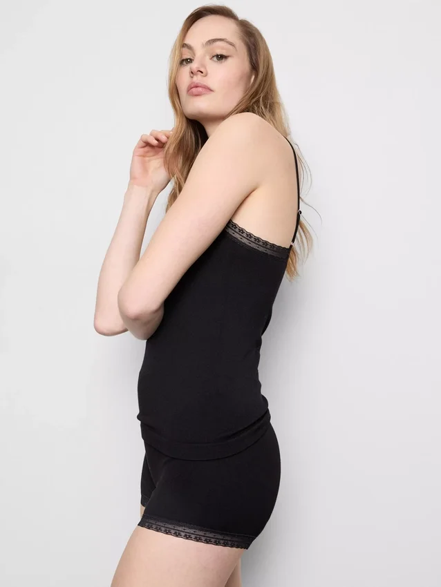 Pijamas de camisola y pantalones cortos sin costuras
