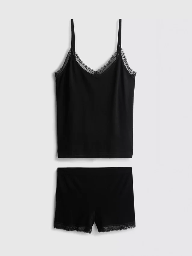Pijamas de camisola y pantalones cortos sin costuras