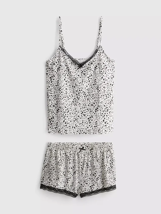 Pijamas de camisola y shorts estampados