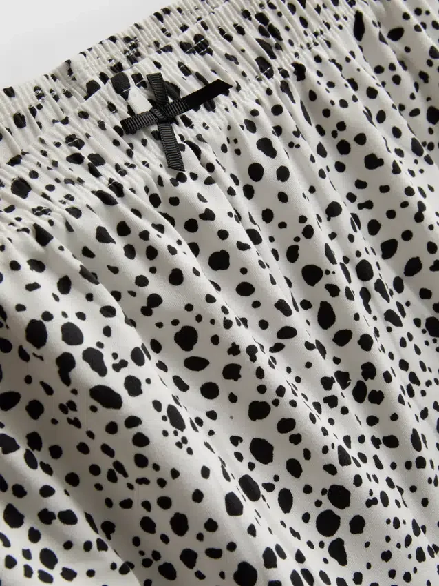 Pijamas de camisola y shorts estampados