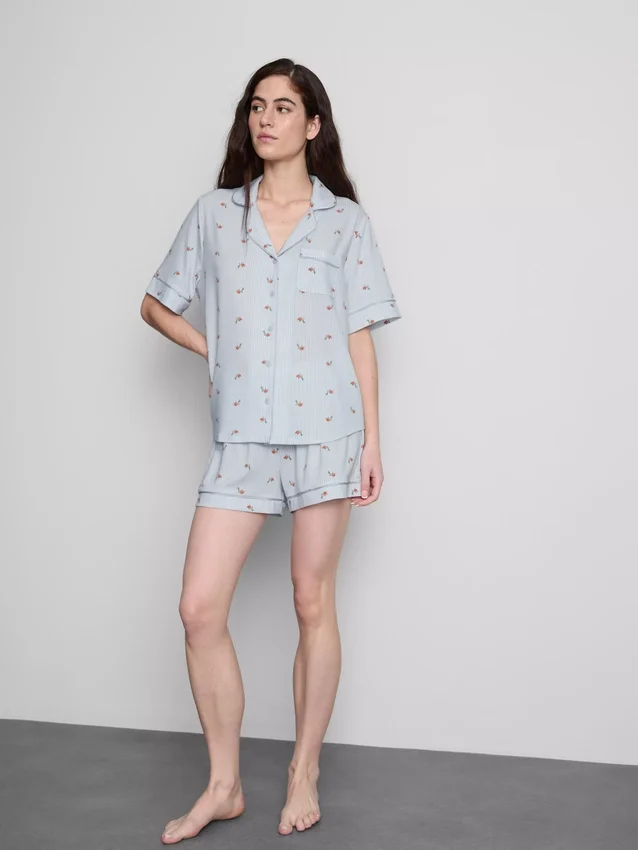 Pijamas de pantalones cortos estilo boyfriend estampados