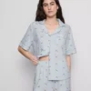 Pijamas de pantalones cortos estilo boyfriend estampados