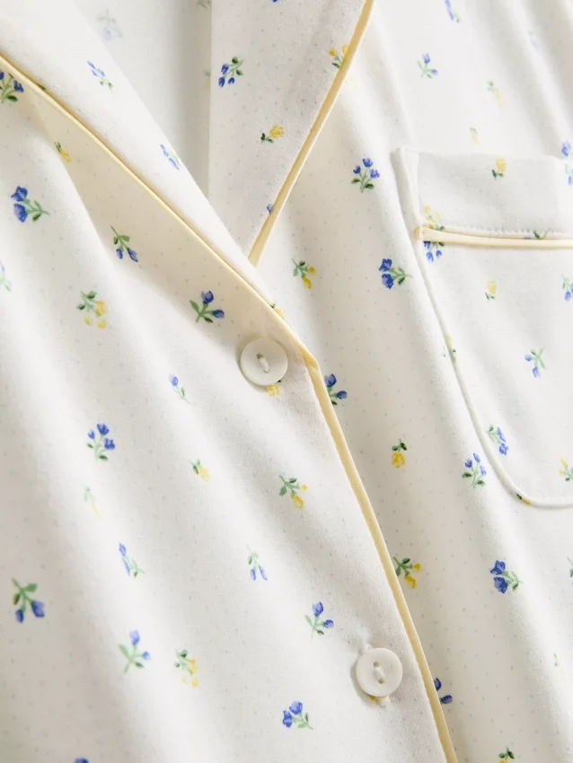 Pijamas de pantalones cortos estilo boyfriend estampados