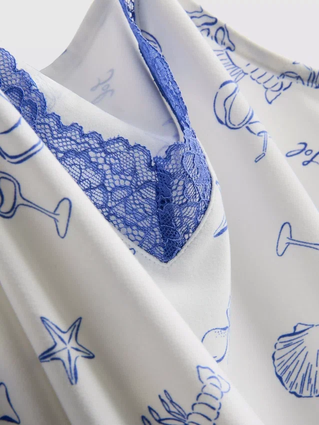 Pijamas de pantalones cortos y camiseta sin mangas