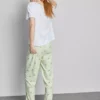 Pijamas estampados de algodón con cuello redondo