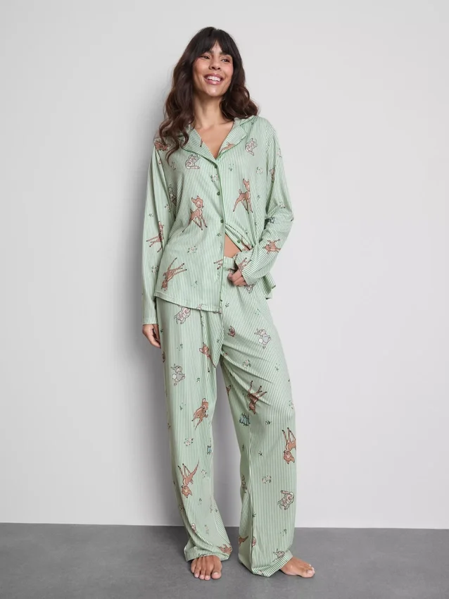 Pijamas estilo boyfriend a rayas de Bambi de Disney