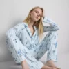Pijamas estilo boyfriend a rayas de Stitch de Disney