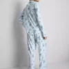 Pijamas estilo boyfriend a rayas de Stitch de Disney