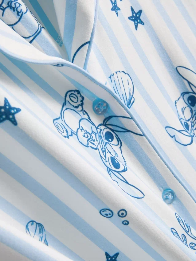 Pijamas estilo boyfriend a rayas de Stitch de Disney