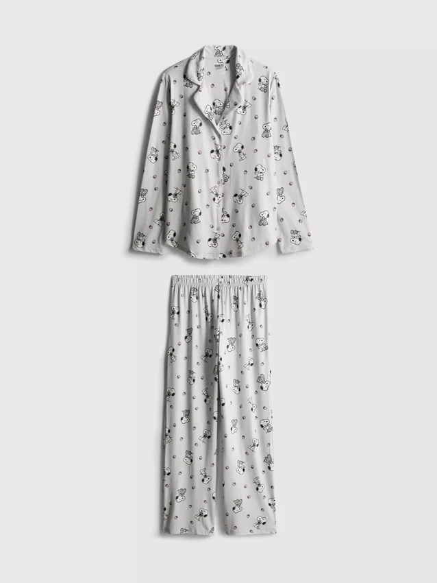 Pijamas estilo boyfriend con diseño de Snoopy