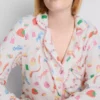 Pijamas estilo boyfriend con estampado de dulces