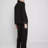 Pijamas estilo boyfriend con ribetes en contraste