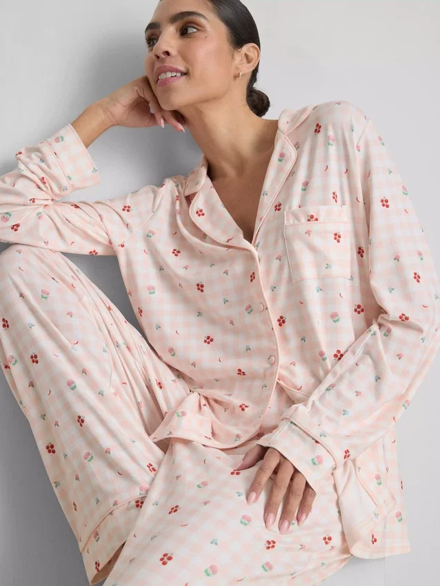 Pijamas estilo boyfriend de cuadros vichy de Stacey Solomon
