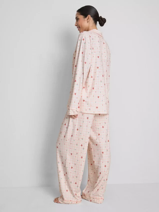 Pijamas estilo boyfriend de cuadros vichy de Stacey Solomon