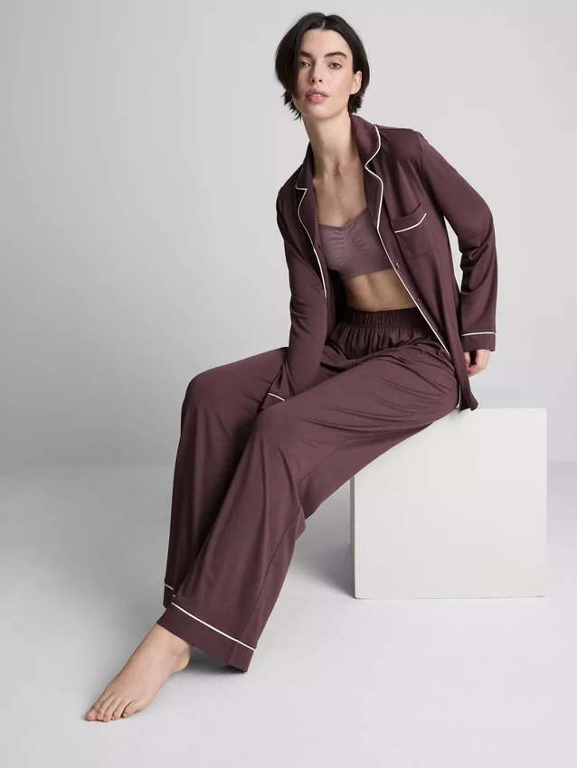Pijamas estilo boyfriend de jersey con ribetes
