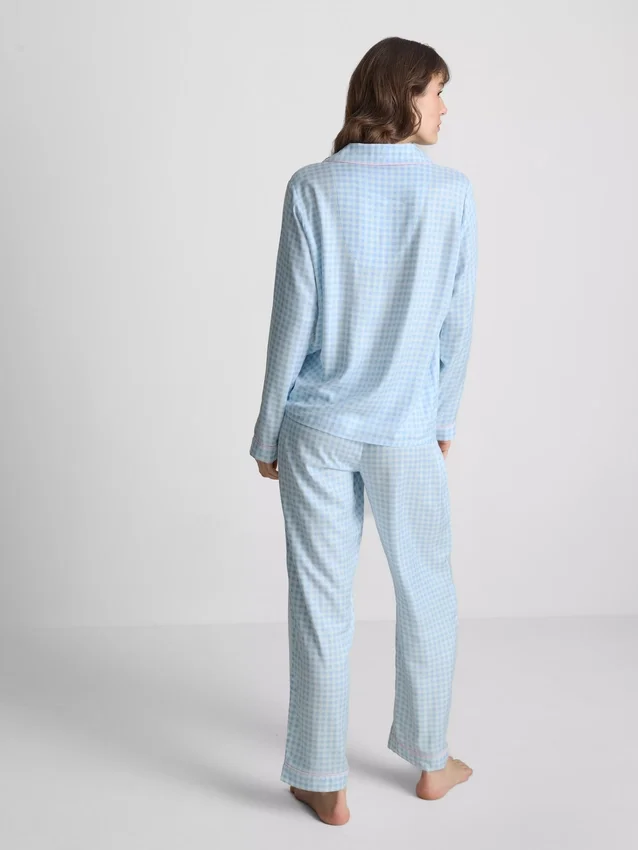 Pijamas estilo boyfriend de sarga