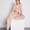 Pijamas estilo boyfriend estampados