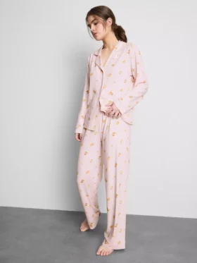 Pijamas estilo boyfriend estampados