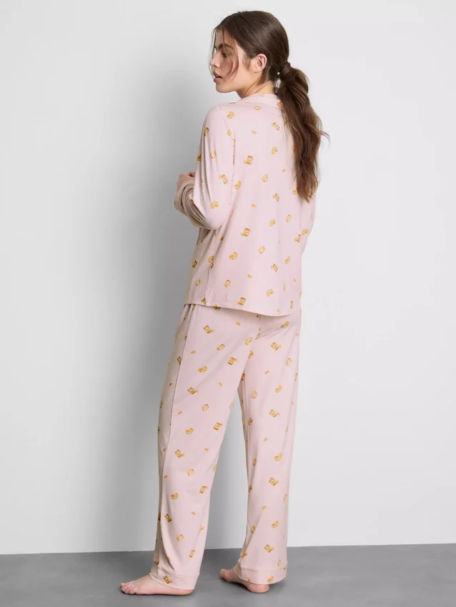 Pijamas estilo boyfriend estampados