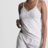 Pijamas tipo camisola con ribete de encaje