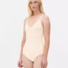Ropa moldeadora