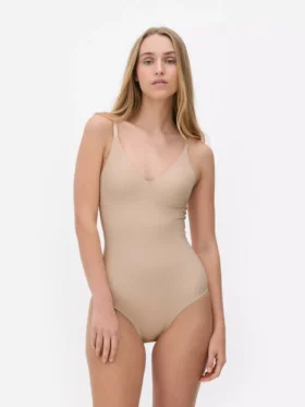 Ropa moldeadora