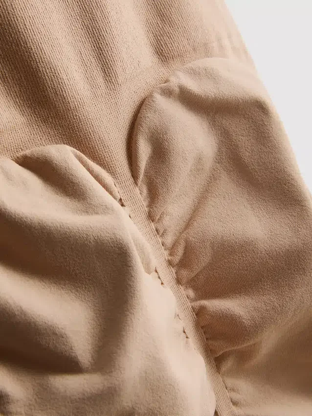 Ropa moldeadora sin costuras