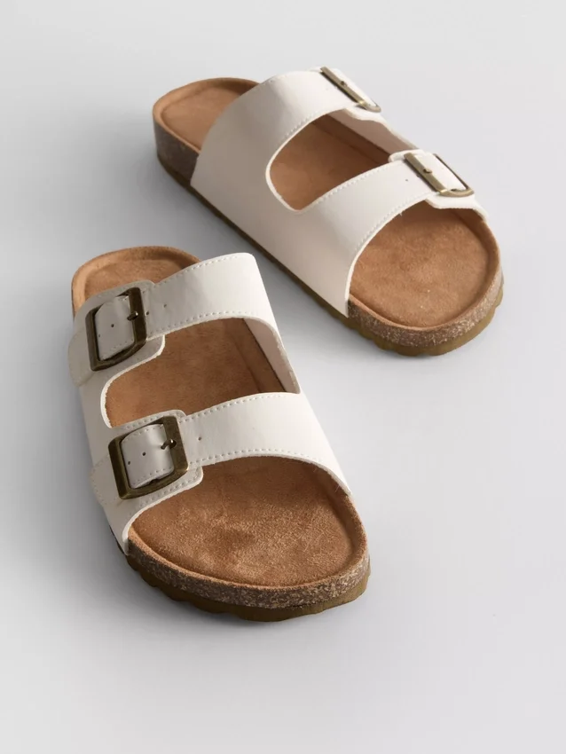 Sandalias con correas de doble hebilla