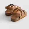 Sandalias con correas de doble hebilla