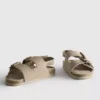 Sandalias con correas de doble hebilla