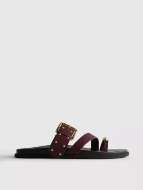 Sandalias con plantilla con tachuelas de Paula Echevarría