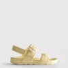 Sandalias con tiras florales