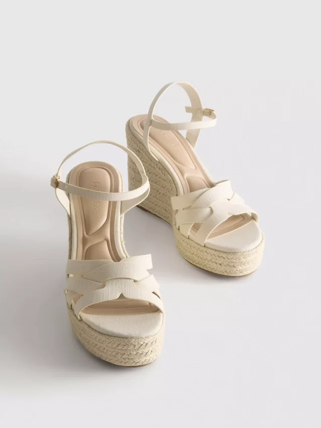 Sandalias de cuña tipo alpargata