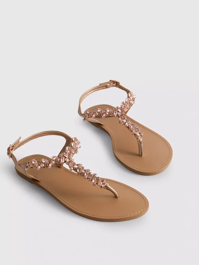 Sandalias de dedo con adornos