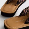 Sandalias de dedo con detalle de nudo