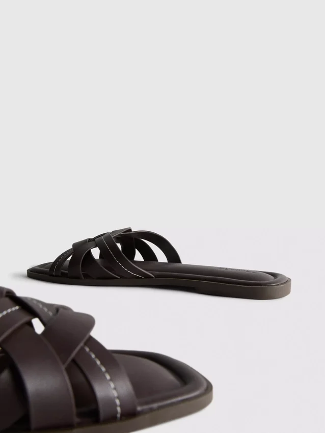 Sandalias de imitación de cuero trenzado
