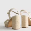 Sandalias de plataforma con detalle de nudo