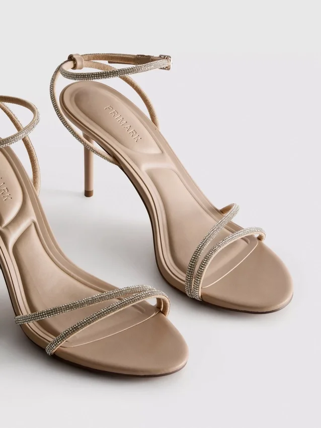 Sandalias de tacón con tiras