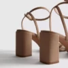 Sandalias de tacón con tiras y diamantes de imitación