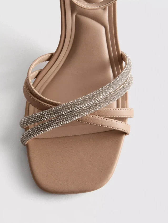Sandalias de tacón con tiras y diamantes de imitación