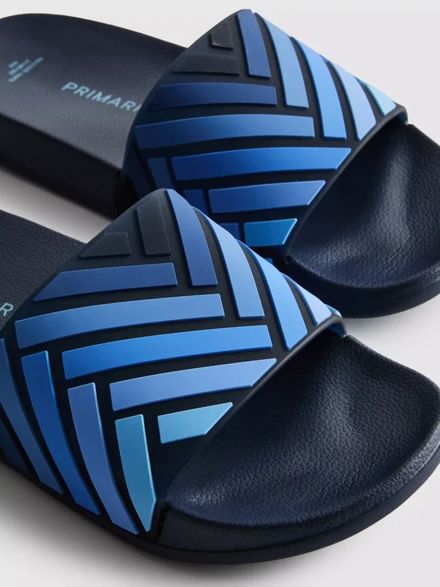 Sandalias de tiras a rayas
