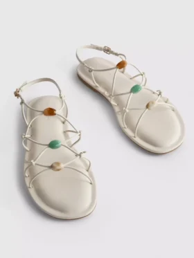Sandalias de tiras con cuentas