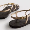 Sandalias de tiras con estrellas de mar de Paula Echevarría
