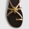 Sandalias de tiras con estrellas de mar de Paula Echevarría
