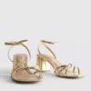 Sandalias de tiras con tacón grueso