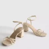 Sandalias de tiras con tacón grueso