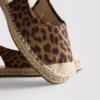 Sandalias tipo alpargatas con talón abierto