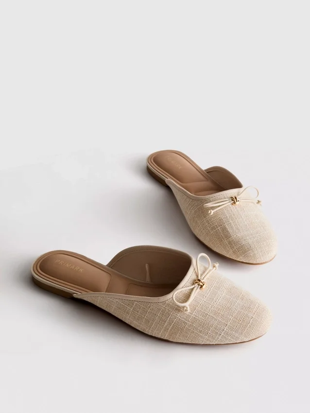 Sandalias tipo bailarina tipo mules con detalle de moño